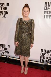Julianne Moore feet photo thumbnail