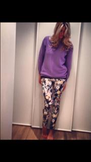 Elena Santarelli feet photo thumbnail
