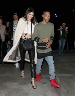 Kendall Jenner feet photo thumbnail