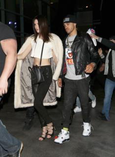 Kendall Jenner feet photo thumbnail