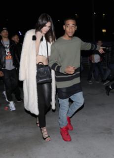 Kendall Jenner feet photo thumbnail