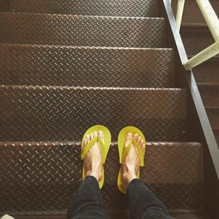 Daniella Monet feet photo thumbnail