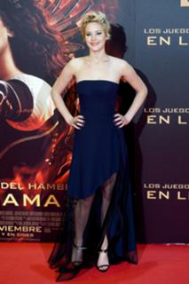 Jennifer Lawrence feet photo thumbnail