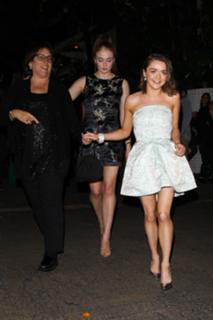 Sophie Turner feet photo thumbnail