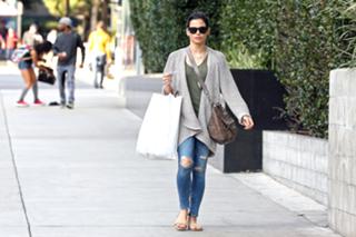 Jenna Dewan feet photo thumbnail