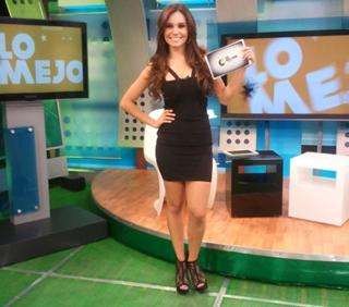 Tania Rincón feet photo thumbnail