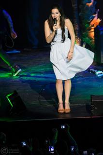 Lana Del Rey feet photo thumbnail