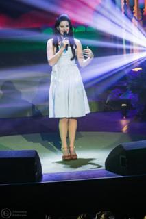 Lana Del Rey feet photo thumbnail