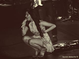 Lana Del Rey feet photo thumbnail