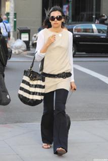 Famke Janssen feet photo thumbnail