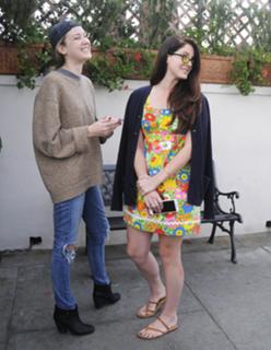 Lana Del Rey feet photo thumbnail