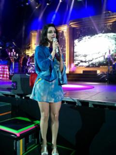 Lana Del Rey feet photo thumbnail