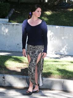Lana Del Rey feet photo thumbnail
