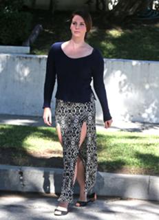 Lana Del Rey feet photo thumbnail