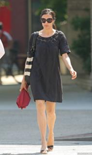 Famke Janssen feet photo thumbnail