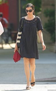 Famke Janssen feet photo thumbnail