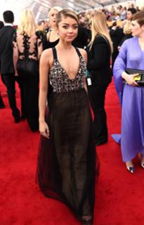Sarah Hyland feet photo thumbnail