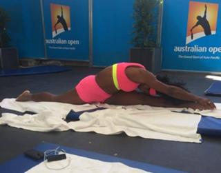 Serena Williams feet photo thumbnail
