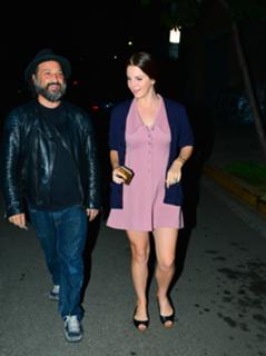 Lana Del Rey feet photo thumbnail