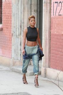 Keke Palmer feet photo thumbnail
