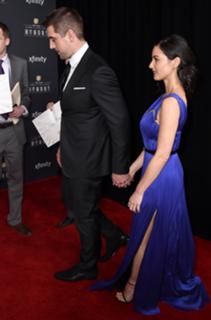 Olivia Munn feet photo thumbnail