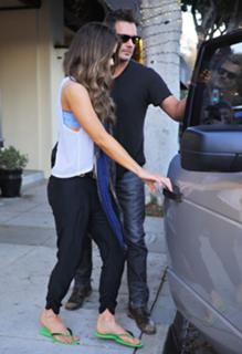 Kate Beckinsale feet photo thumbnail