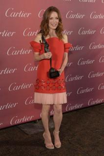 Julianne Moore feet photo thumbnail