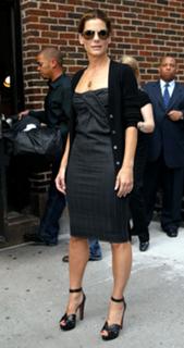 Sandra Bullock feet photo thumbnail