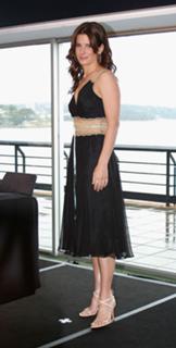 Sandra Bullock feet photo thumbnail