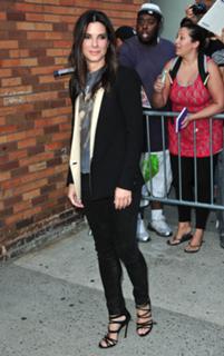 Sandra Bullock feet photo thumbnail