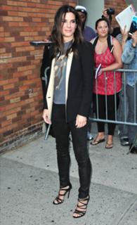 Sandra Bullock feet photo thumbnail