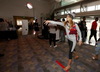 AnnaLynne McCord feet photo thumbnail