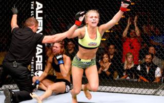 Paige VanZant feet photo thumbnail