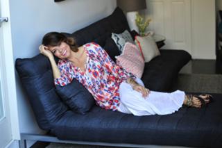 Brooke Burke feet photo thumbnail