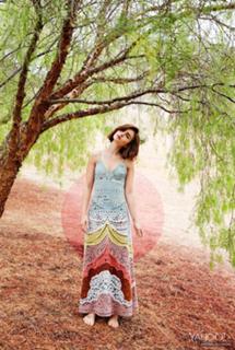 Lily Collins feet photo thumbnail