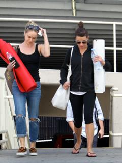 Lea Michele feet photo thumbnail