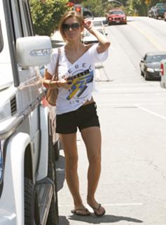 Audrina Patridge feet photo thumbnail