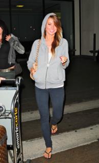 Audrina Patridge feet photo thumbnail