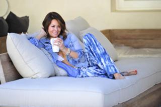 Brooke Burke feet photo thumbnail