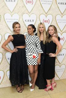 Jessica Alba feet photo thumbnail