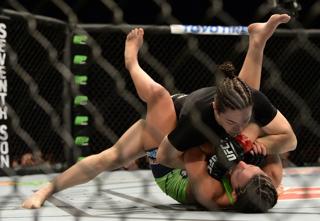 Miesha Tate feet photo thumbnail