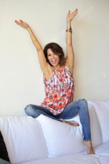 Brooke Burke feet photo thumbnail