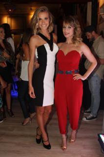 Mariana Ximenes feet photo thumbnail