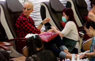 Amber Rose feet photo thumbnail