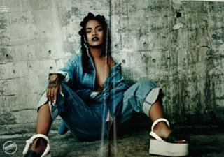 Rihanna feet photo thumbnail