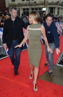 Amanda Holden feet photo thumbnail