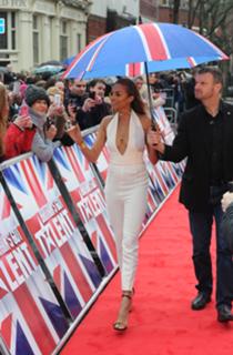 Alesha Dixon feet photo thumbnail