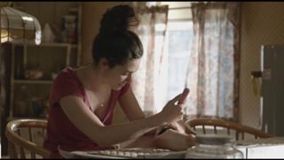 Emmy Rossum feet photo thumbnail