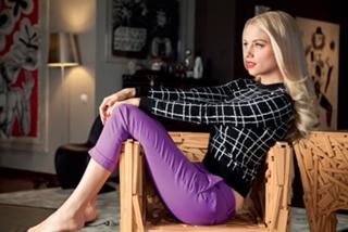 Doukissa Nomikou feet photo thumbnail