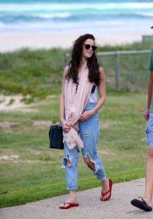 Kaya Scodelario feet photo thumbnail